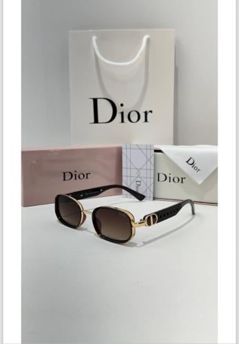 نظارة ماركة ديور مع الملحقات