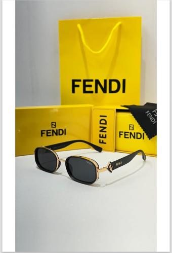 نظارات ماركة فندي مع الملحقات