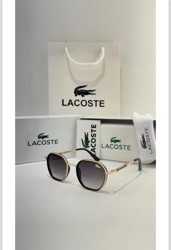 نظارات ماركة لاكوست مع الملحقات