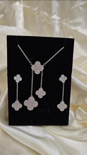 طقم مطلي ذهب ماركة فان كليف