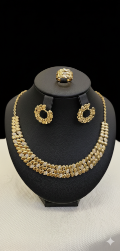 طقم مطلي ذهب ٤ قطع