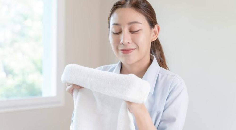 Make white clothes bright white