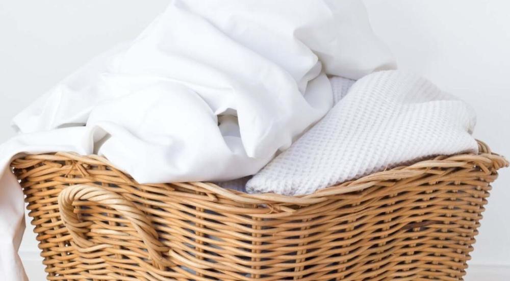 Use bleach on clothes safely