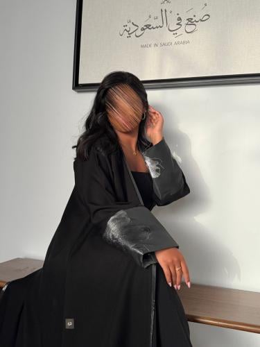 عباية مزينة بكم مميز. 1192