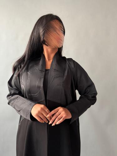 عباية بقصة نصف جاكار. 1203