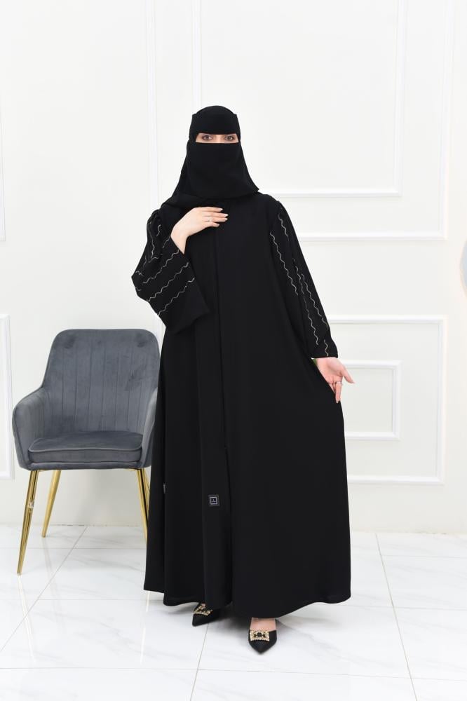 عباية تطريز ذهبي بالاكمام