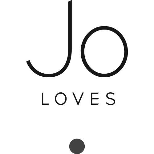 JO LOVES