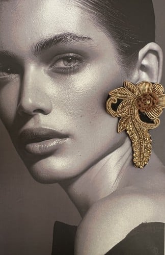 GOLDEN FLOWER