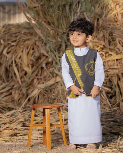 سديري أطفال للعيد مطرز بالاسم 2026