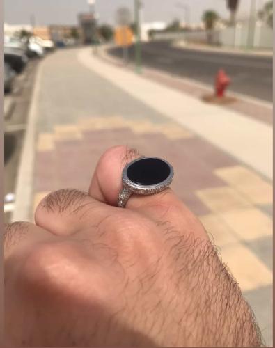خاتم رجالي ملكي بالمينا السوداء