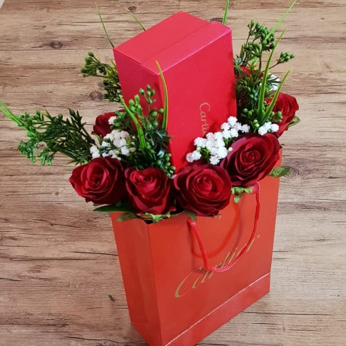 تغليف ورد طبيعي  من رومكس