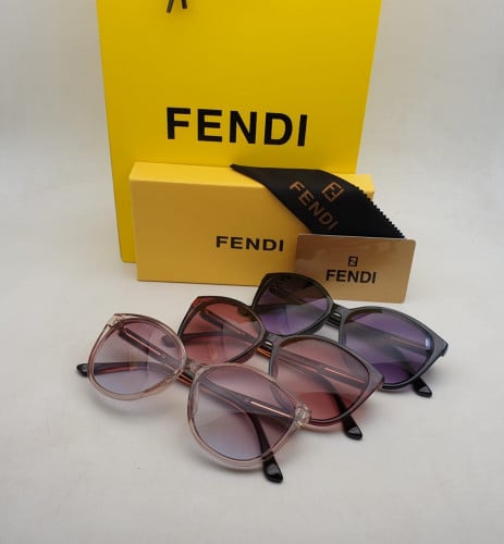 نظاره نسائي من رومكس