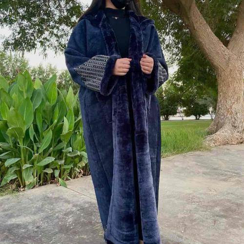 فروة شتوية كلاسيكية مخمل لون كحلي