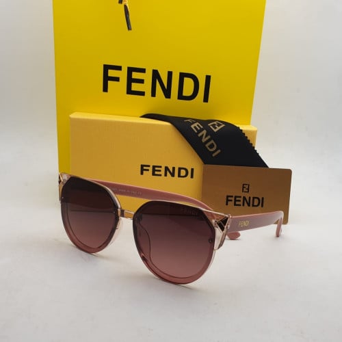 نظاره نسائي من رومكس