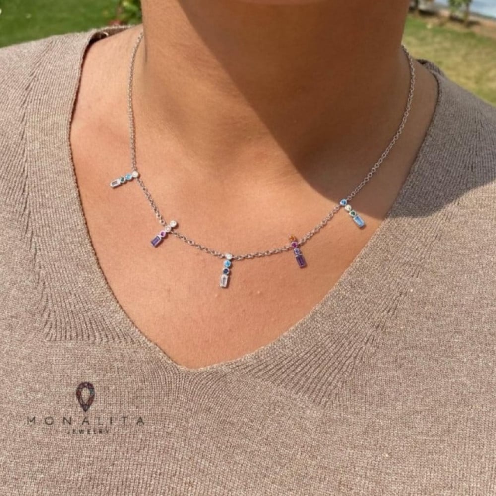 سلسلة أنيقة باللون الفضي  (N236).