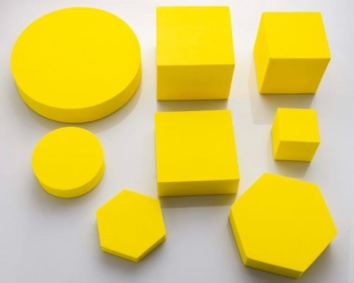 8 قوالب هندسية صفراء قوم +قالبين خشبية مجانا