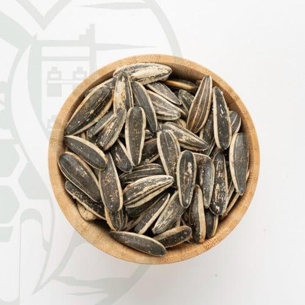 لب دوار الشمس مالح