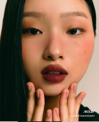 برايمر  ترطيب و توحيد لون للشفاه ذات التصبغ القوي أو الداكن وإظهار الوان احمر الشفاة  وثباتها