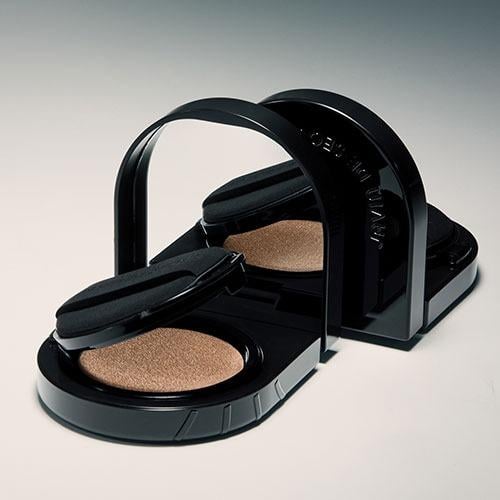 أساس مكياج كوشن لمظهر البشرة الزجاجية مع حماية من الشمس مضاد للتجاعيد + تفتيحJAVIN DE SEOUL