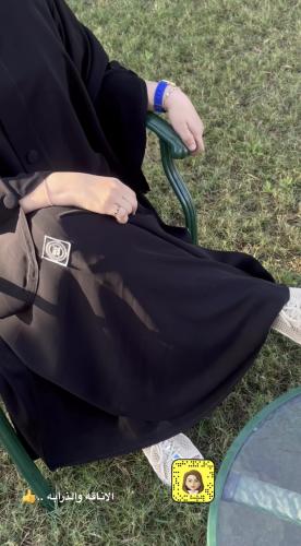 عبايه بازره