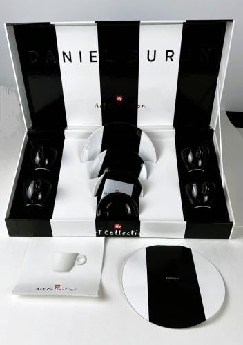 بكج اسبريسو illy 2012 تصميم دانيال فان بورين