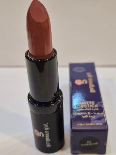 روج مطفي بزبدة الشيا وزيت الجوجوبا 105