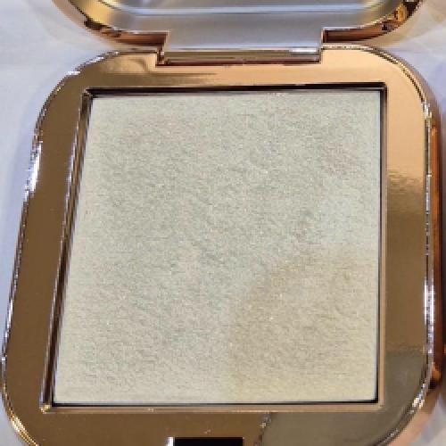 اضاءة تنوير ابيض ذهبي 60