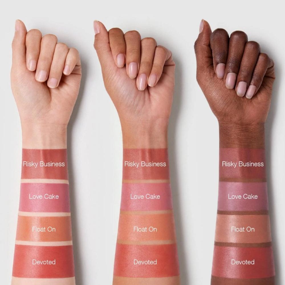 أحمر خدود سائل لامع من شيجلام-Risky Business