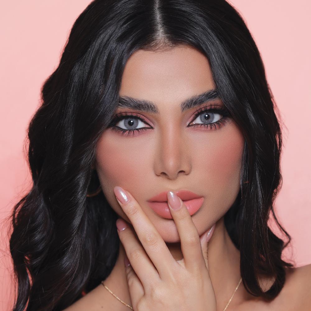 عدسات ملونة من ثري دي كالرز - رينو