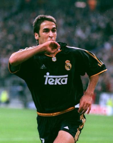 تيشيرت ريال مدريد الاحتياطي - 1998/2000