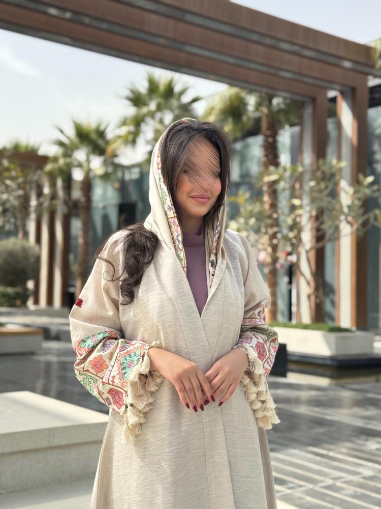 عباية D208 بيج