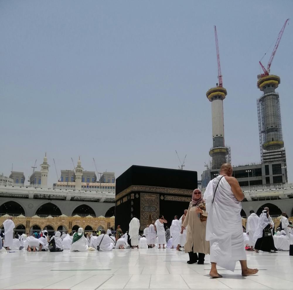 How to Protect Your Feet While Walking During Hajj