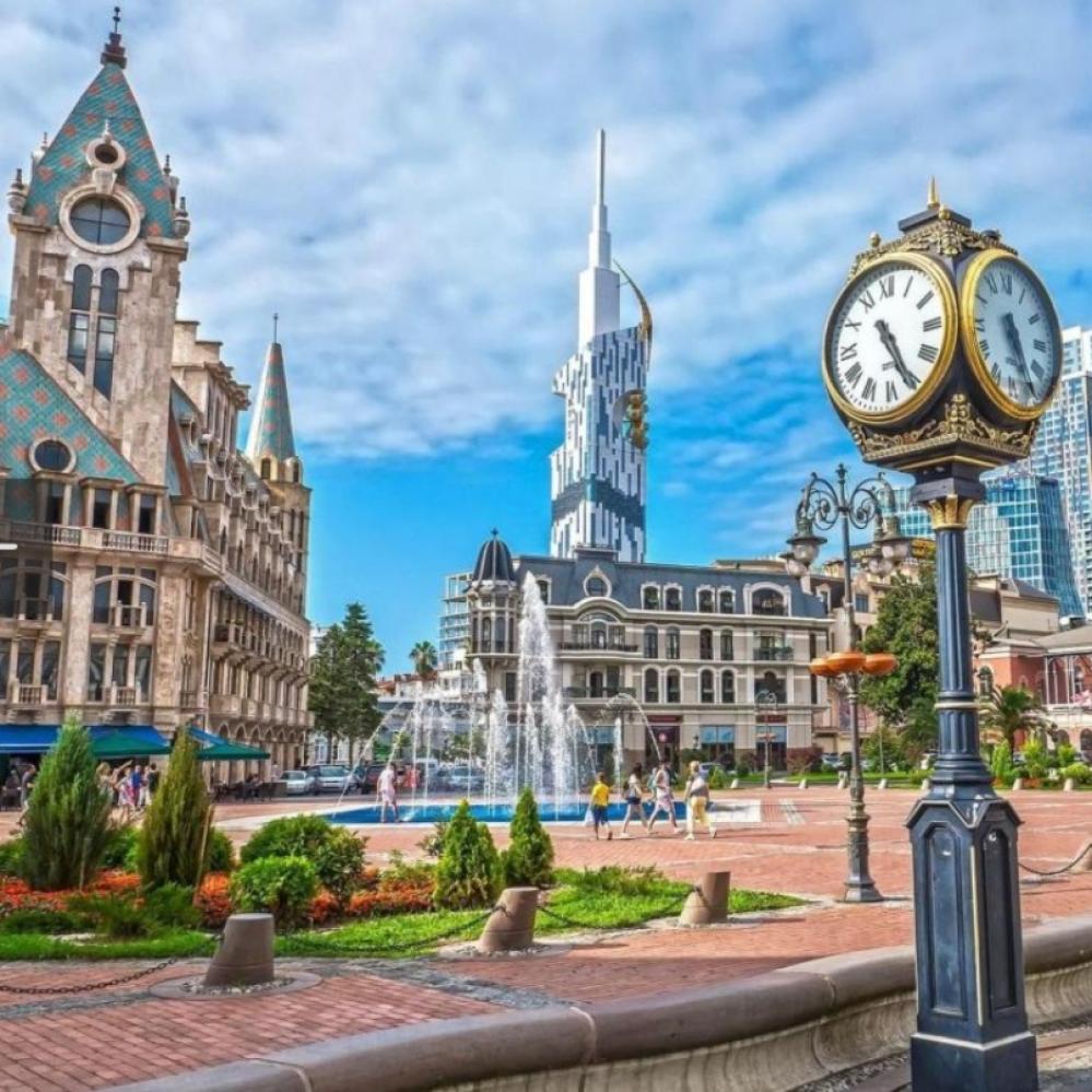 اكتشف جورجيا: رحلة ساحرة بين الجبال والمدن مع هابي سياحة