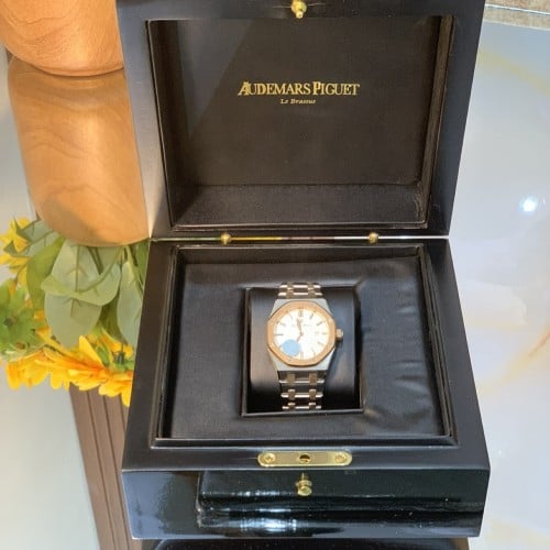 ساعه Audemers Piguet