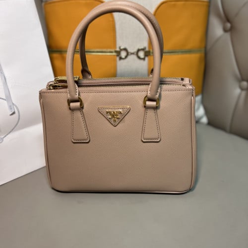 براد  اGalleria