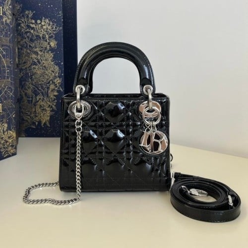 ميني ليدي ديور