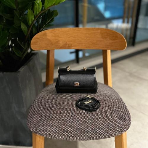 دولتشي  اند قبانا