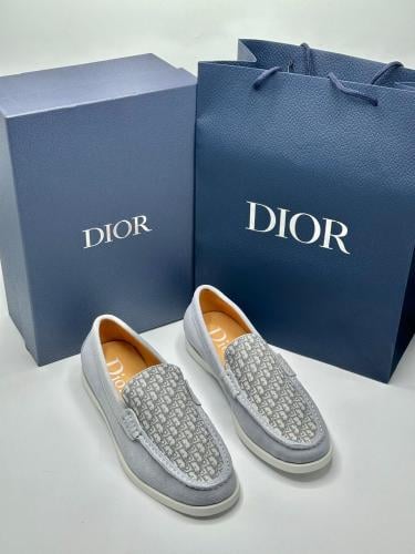 DIOR
