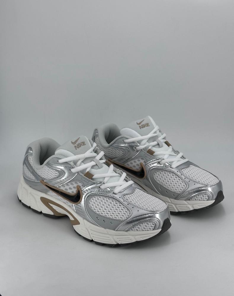 حذاء نايكي V5 Runner