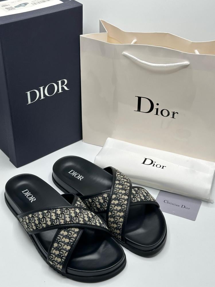 DIOR