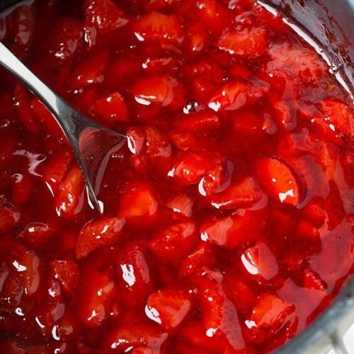 حشوة فاكهة الفراولة اماراتي