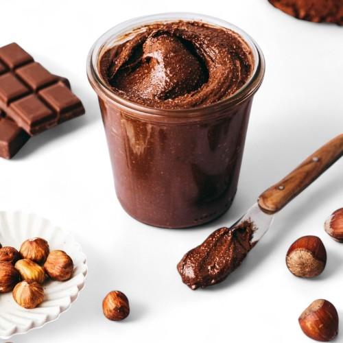 كريمة حشوة البندق المقرمشة اماراتي