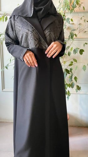 عباية بياقة