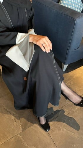 عبايات دبل فيس اسود