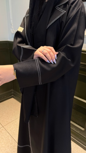 عبايات رسمية سوداء