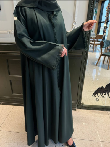 عبايه لون اخضر غامق
