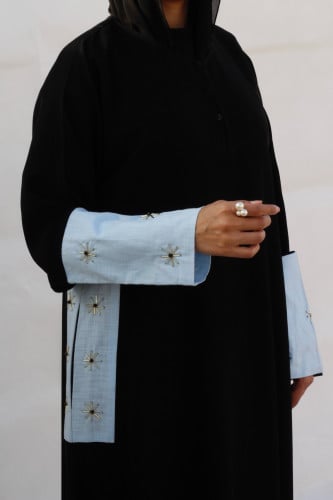 عبايه باكمام سماويه