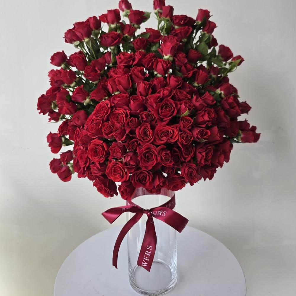 فازة ورد بيبي روز  باللون الاحمر