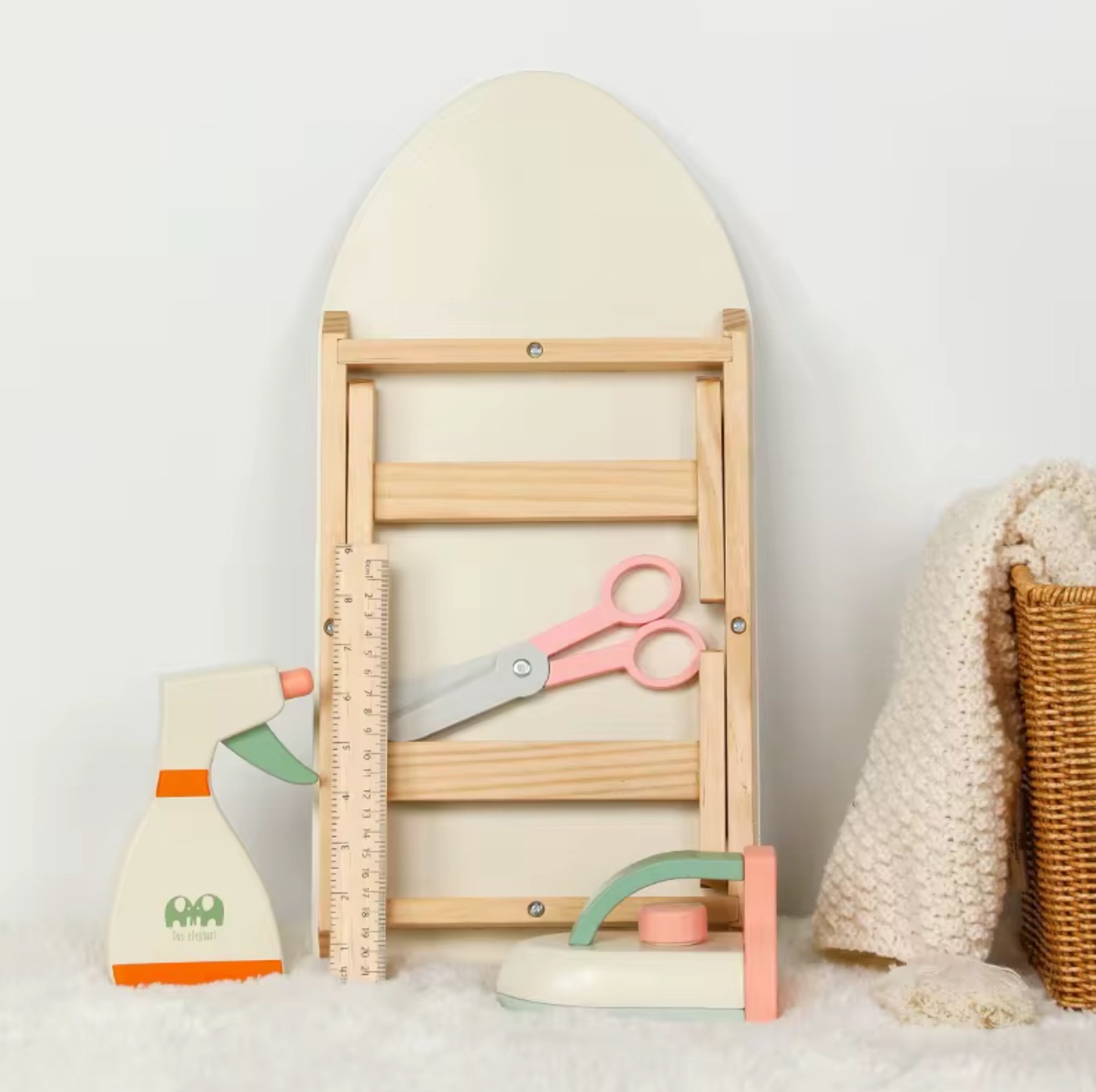 محاكاة كوي الملابس الخشبية