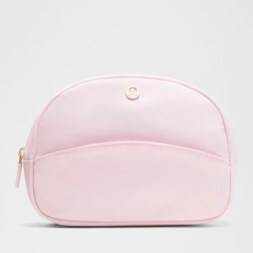 فوريLululemon city essentials pouch 4L